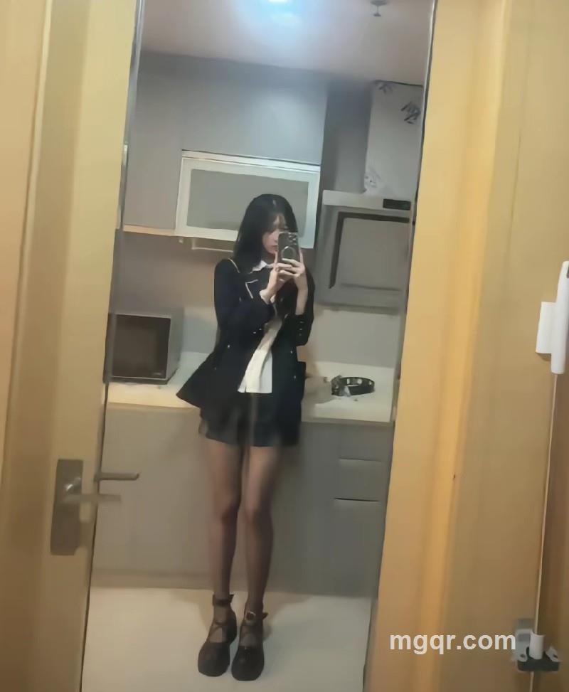 马尾少女热心肠的照片