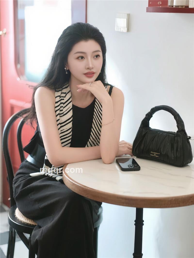 向恬恬的第10张照片