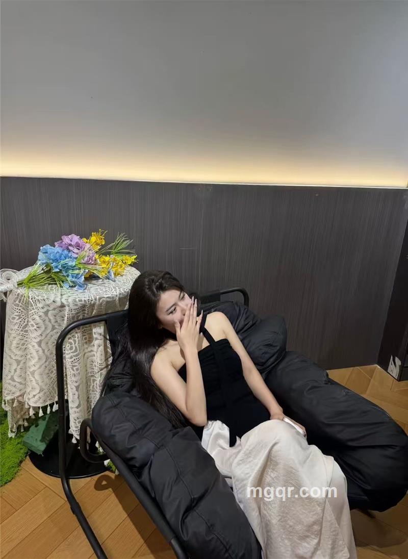 一杯冰美式的照片