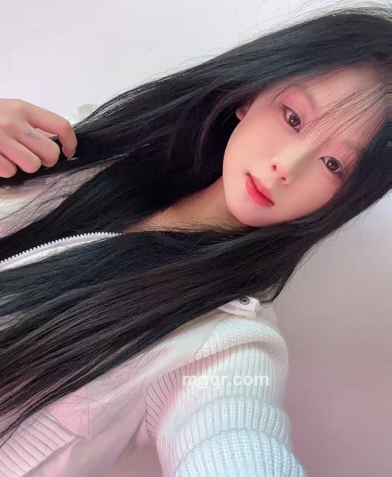 小梅丫头的照片