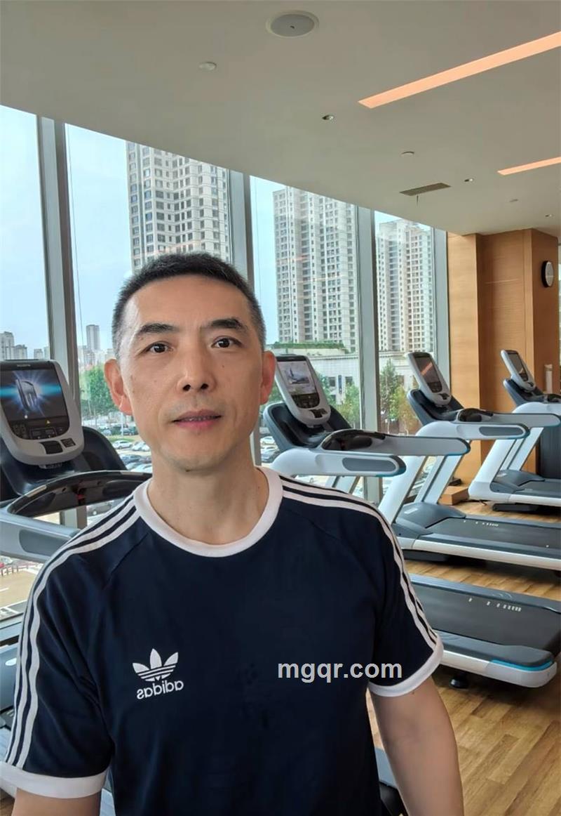 红旗下的誓言的第2张照片