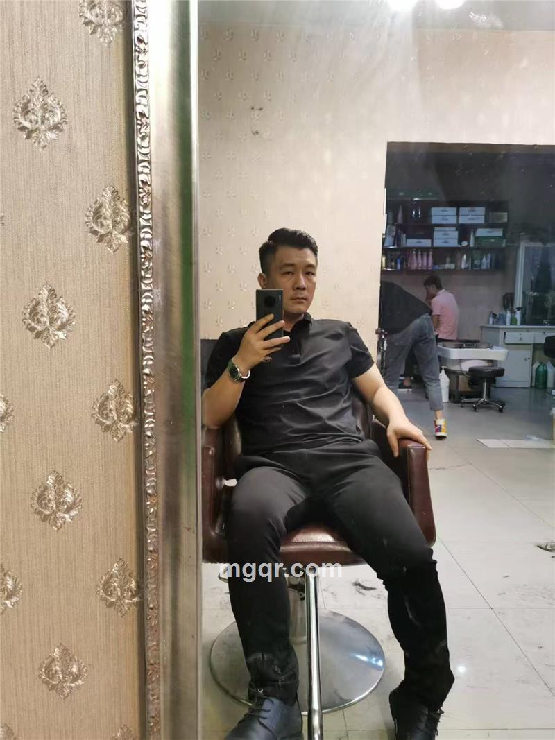 破衣飞杨的照片