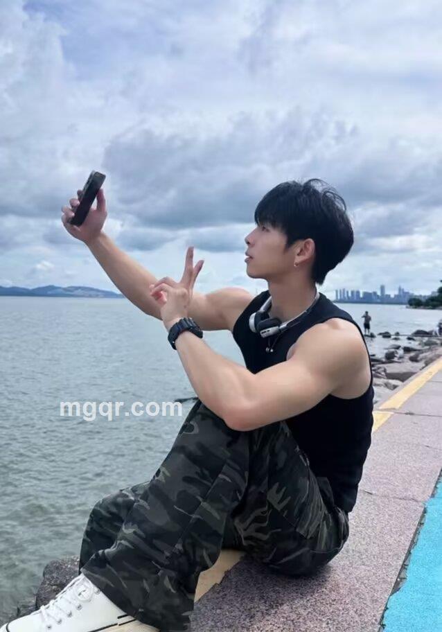 小迪半月的照片