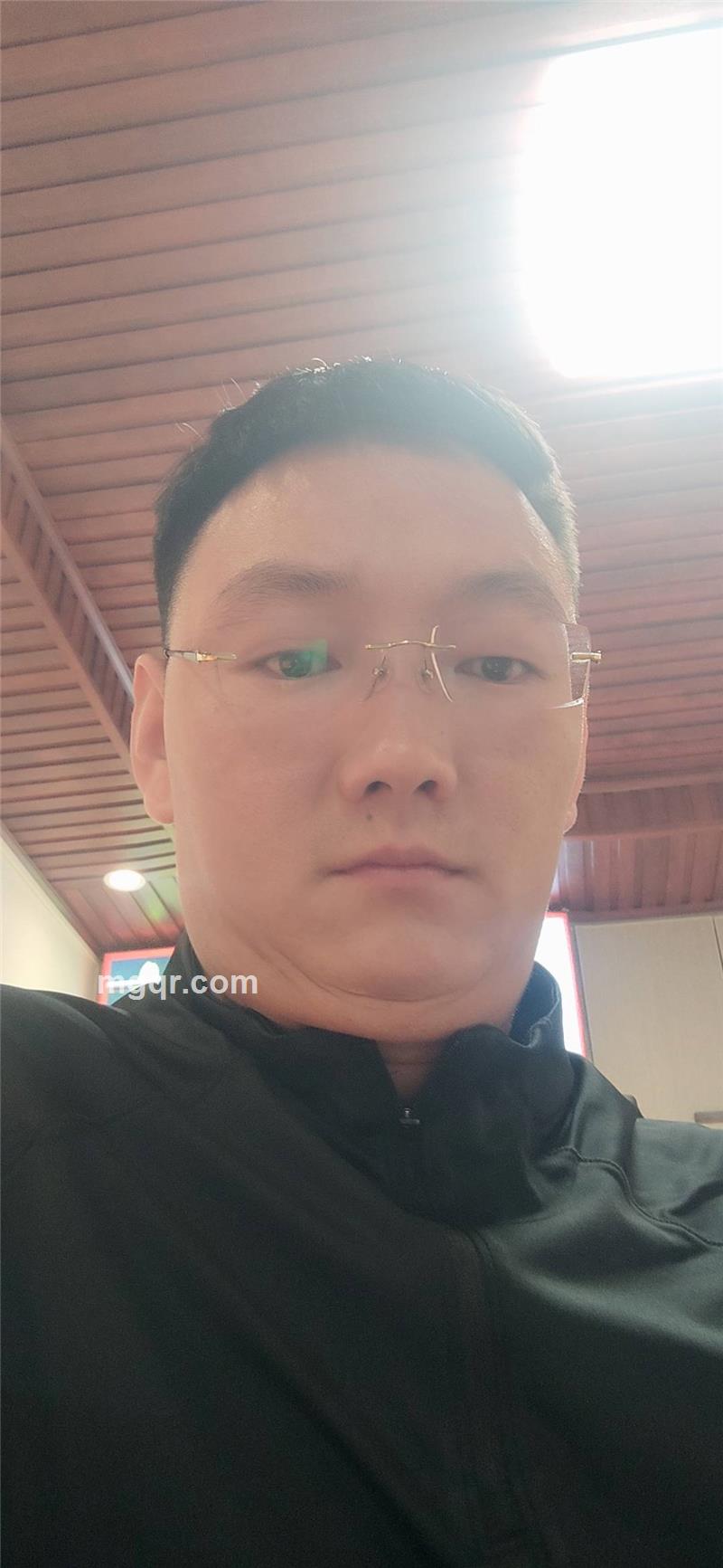 黯然失色的照片