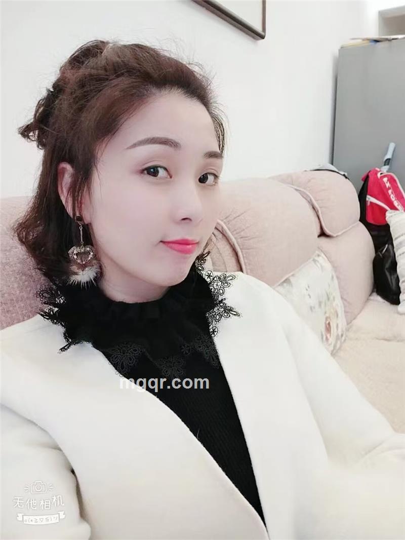 水眸灵转的第1张照片