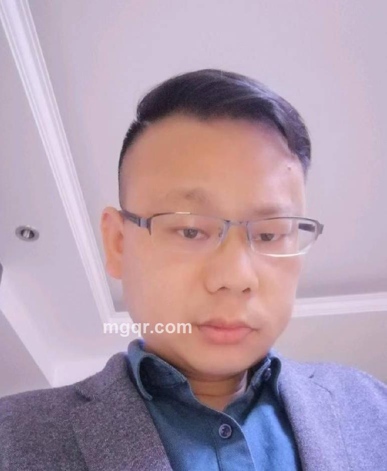 情愿的第1张照片