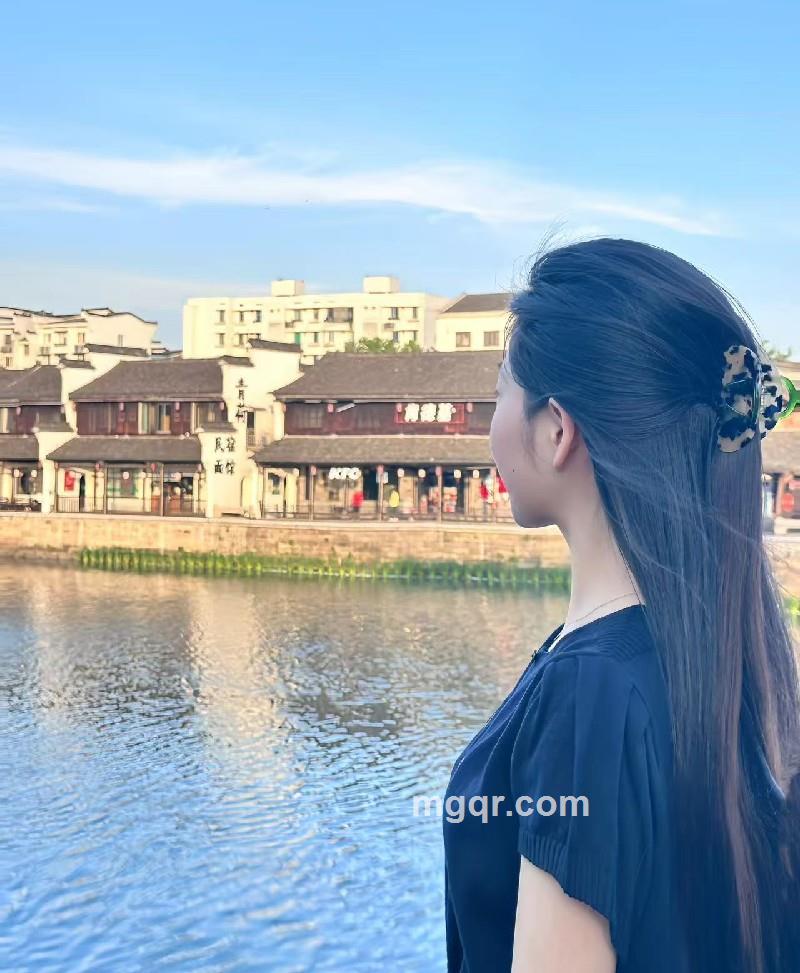 嗯嗯。的照片