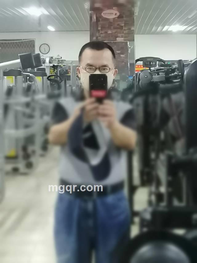 晨光的照片