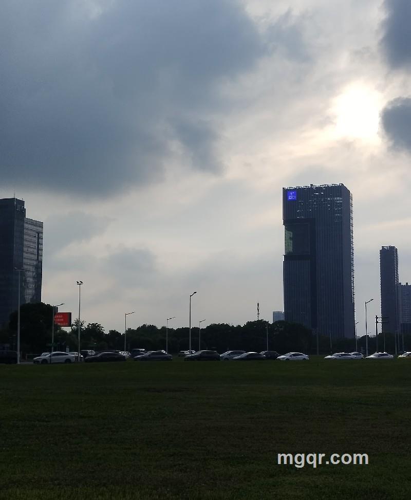开开心心的照片