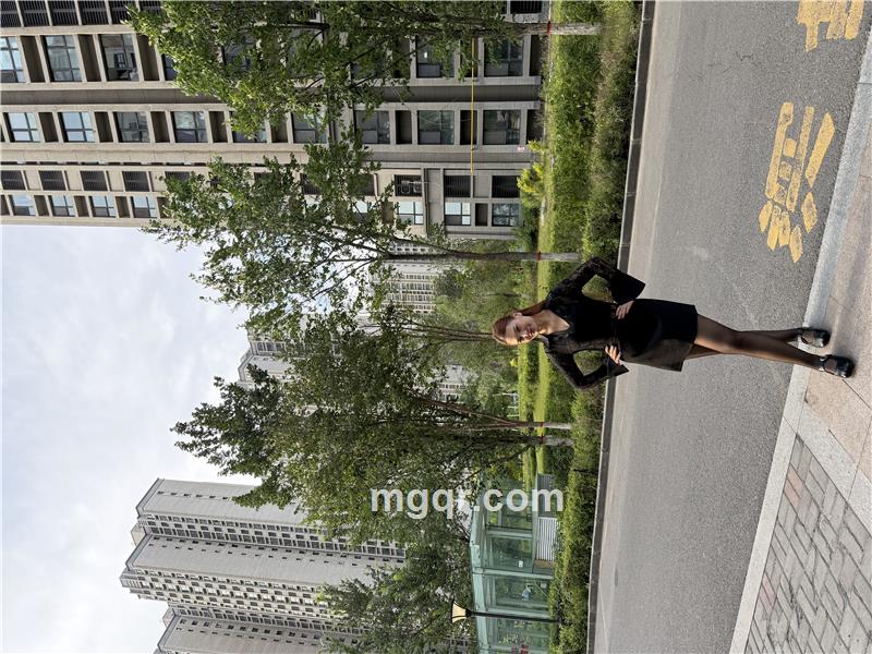 小孜的照片