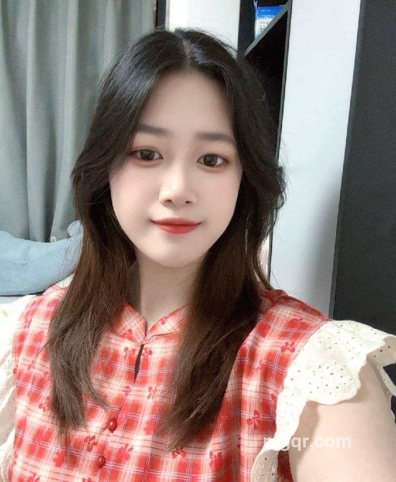 小可爱与小领带的照片