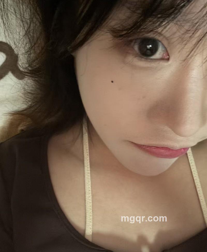 齐刘海。的照片
