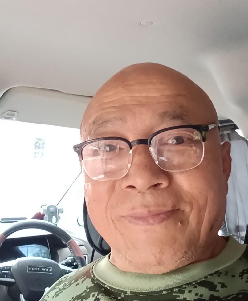 快乐老头的照片
