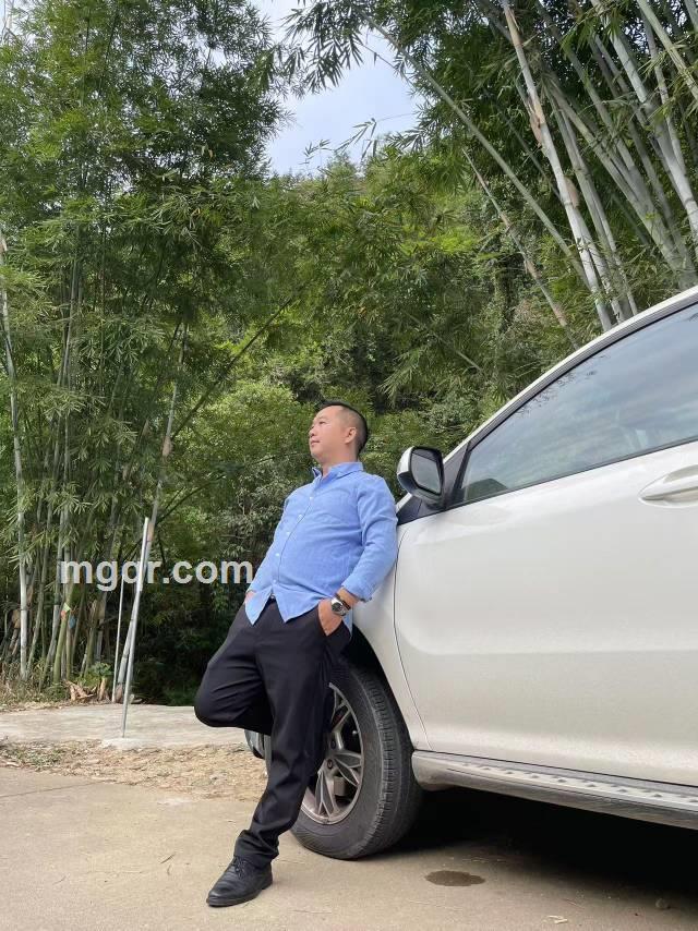 向朝的第1张照片