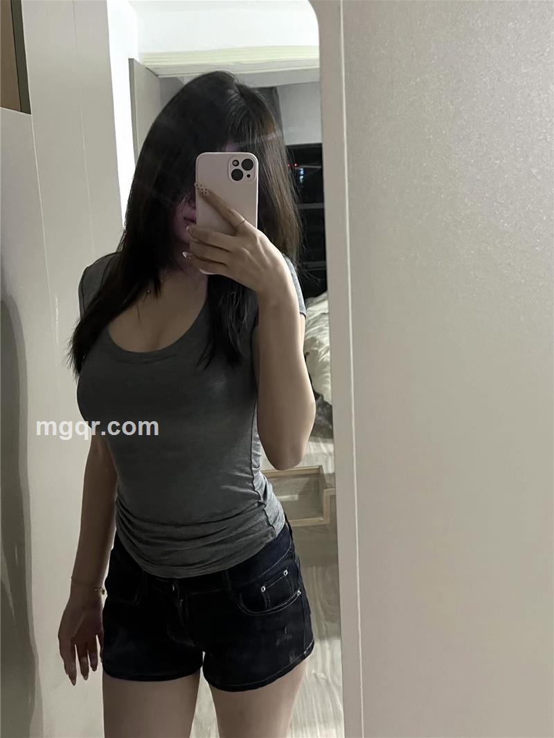 小梨的照片