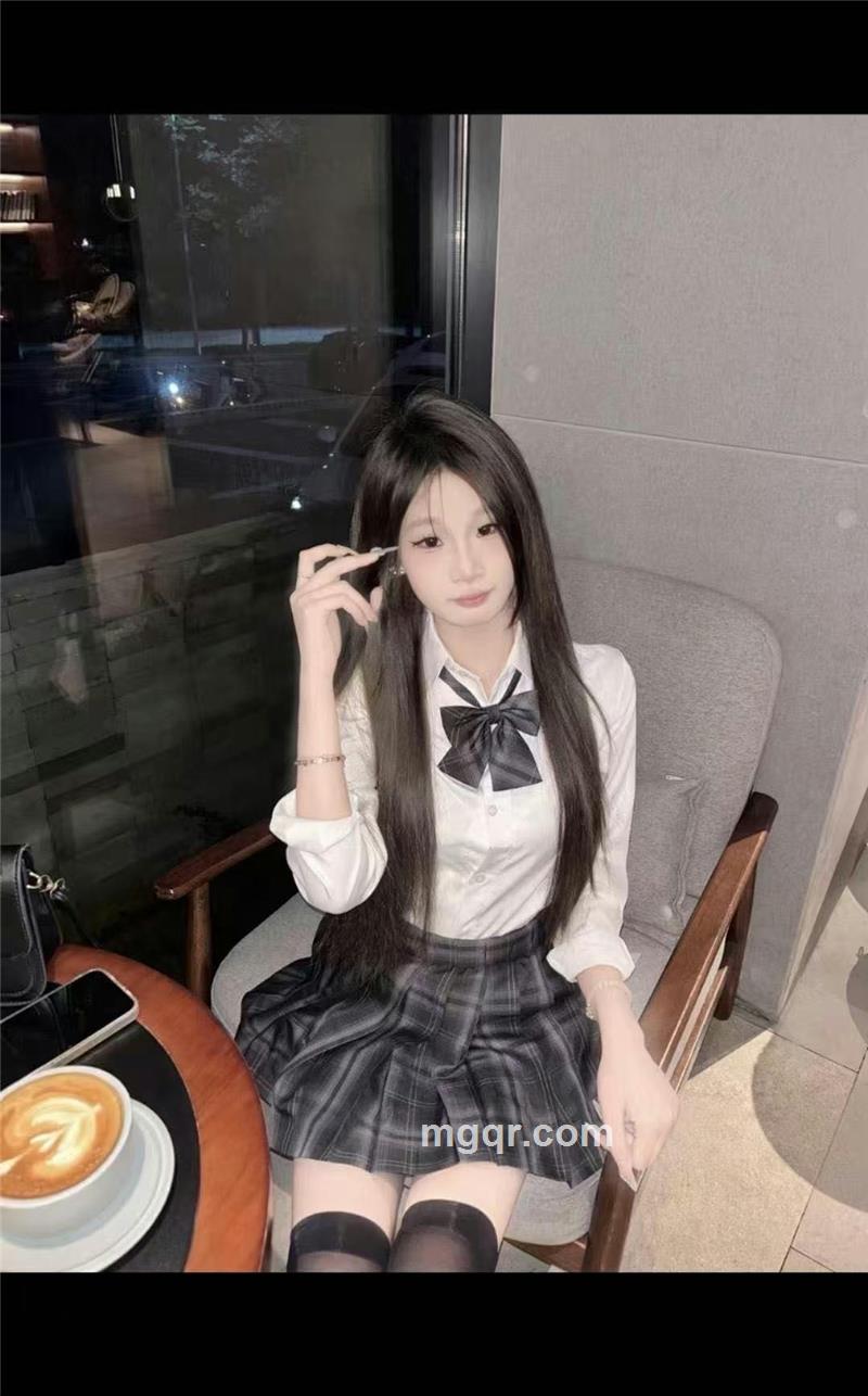 爱哭的女孩的第2张照片
