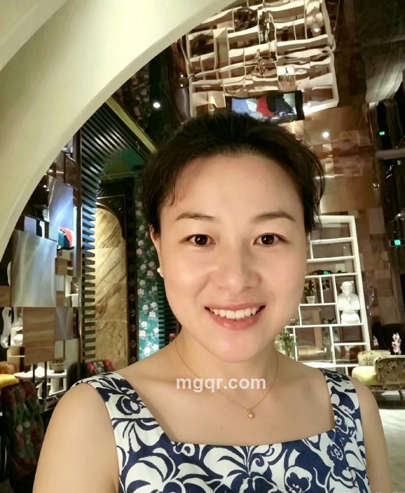 艳妮的照片