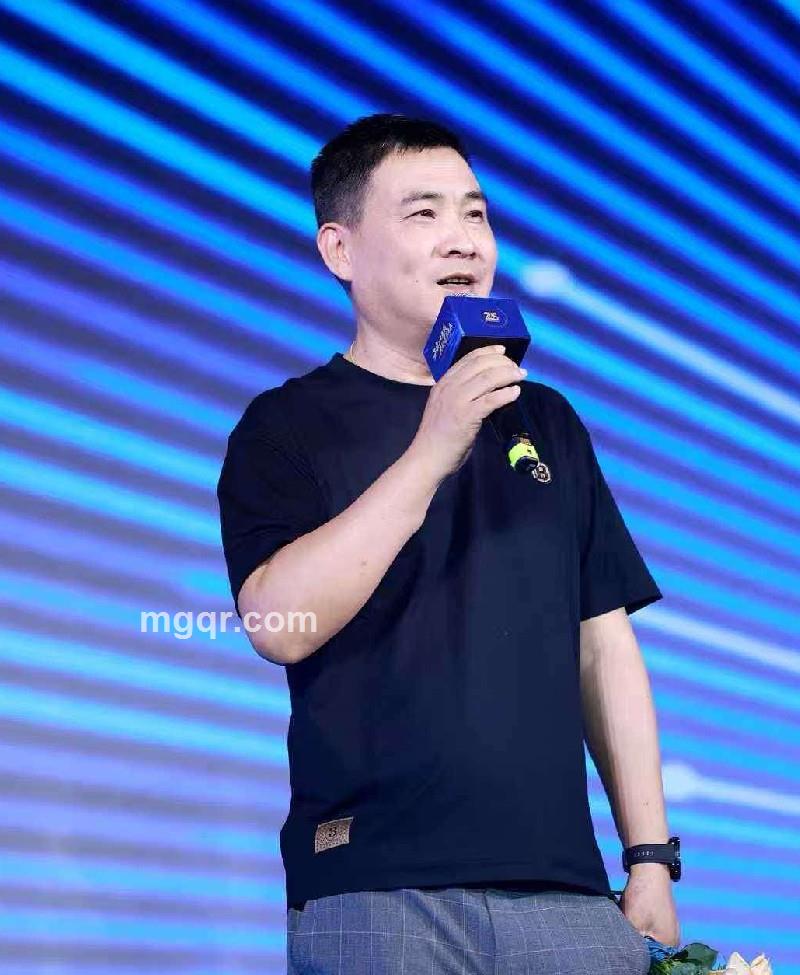 陌生的情感的第2张照片